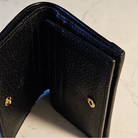 Gucci Black Wallet with Red and Green Accent - Picture 3 of 3